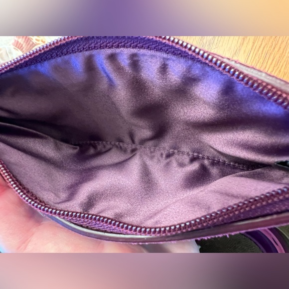 EUC Coach Women’s Wristlet - Picture 12 of 12